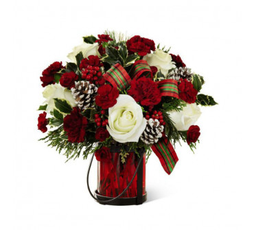 The FTD Holiday Wishes Bouquet by Better Homes and Gardens